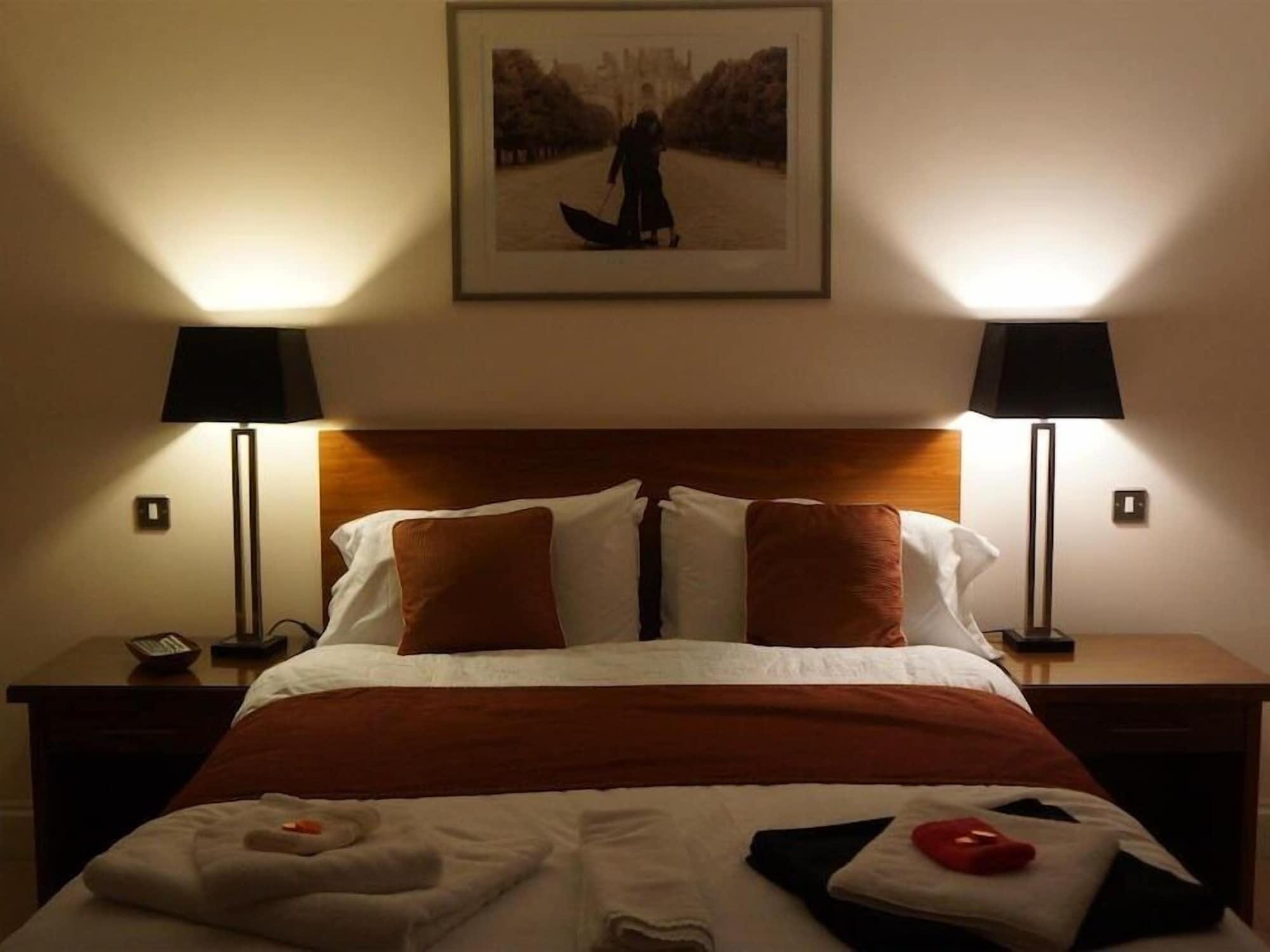 The Lyn Valley Guest House Линтън Екстериор снимка
